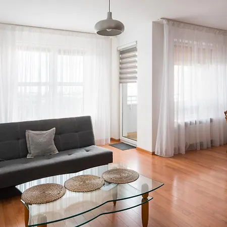 Arena Ursynow Standard Apartment *